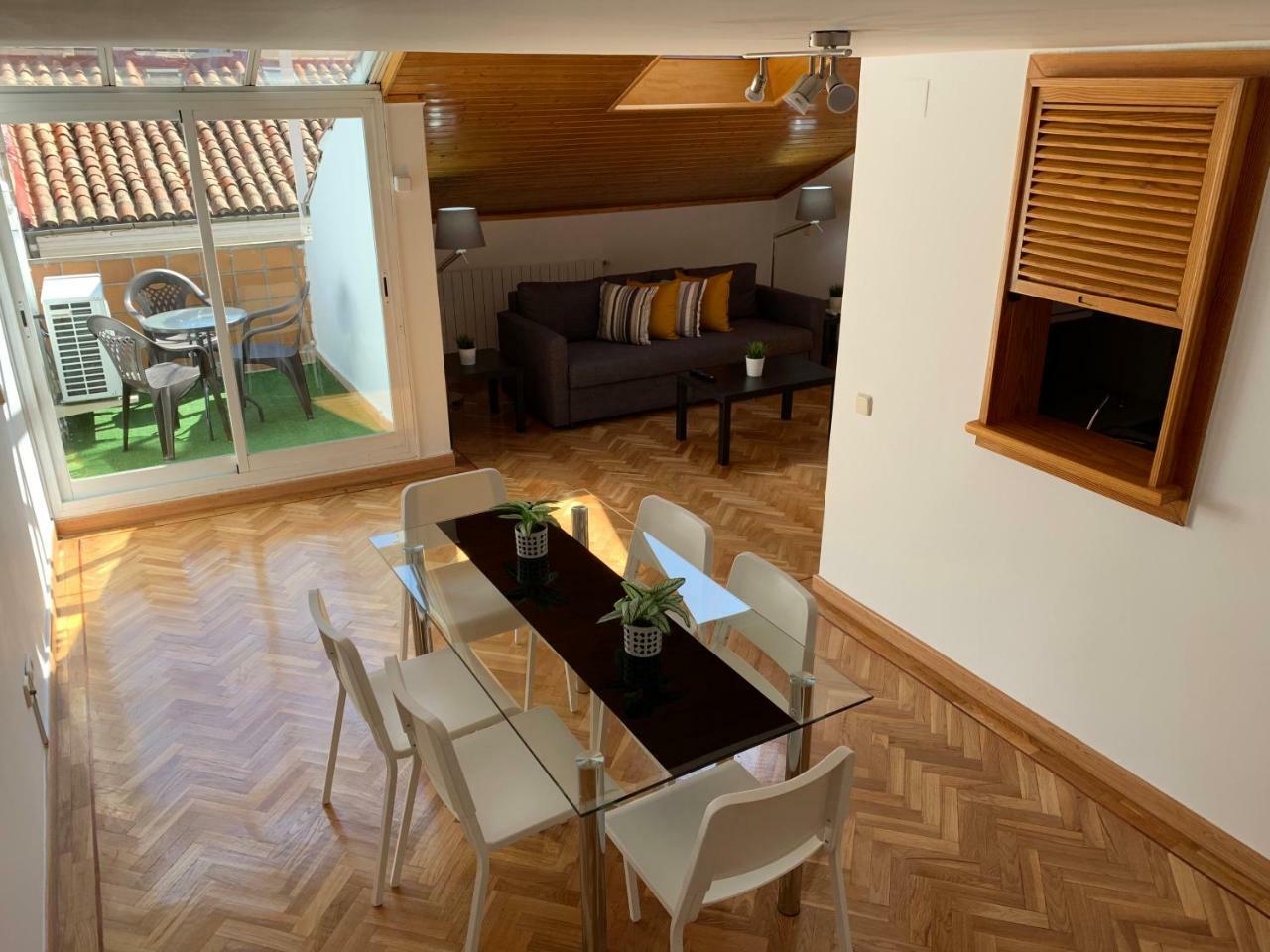 Calle Barquillo Apartment *